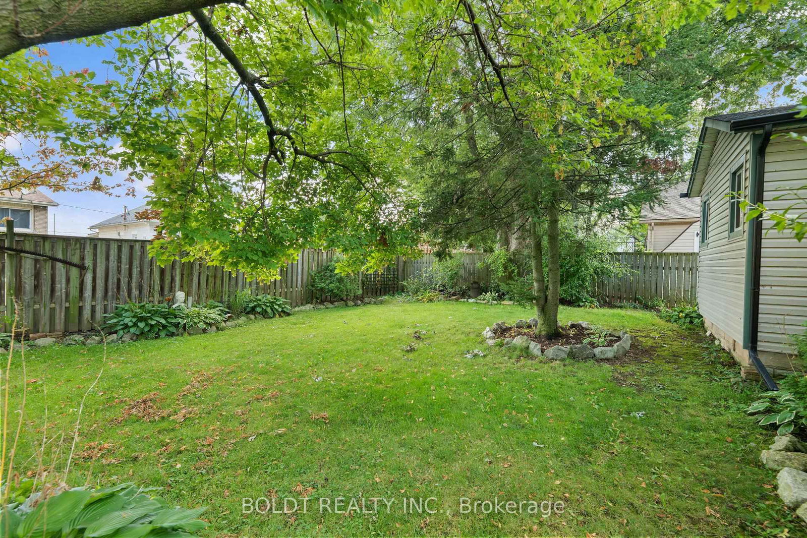 Listing Image 32