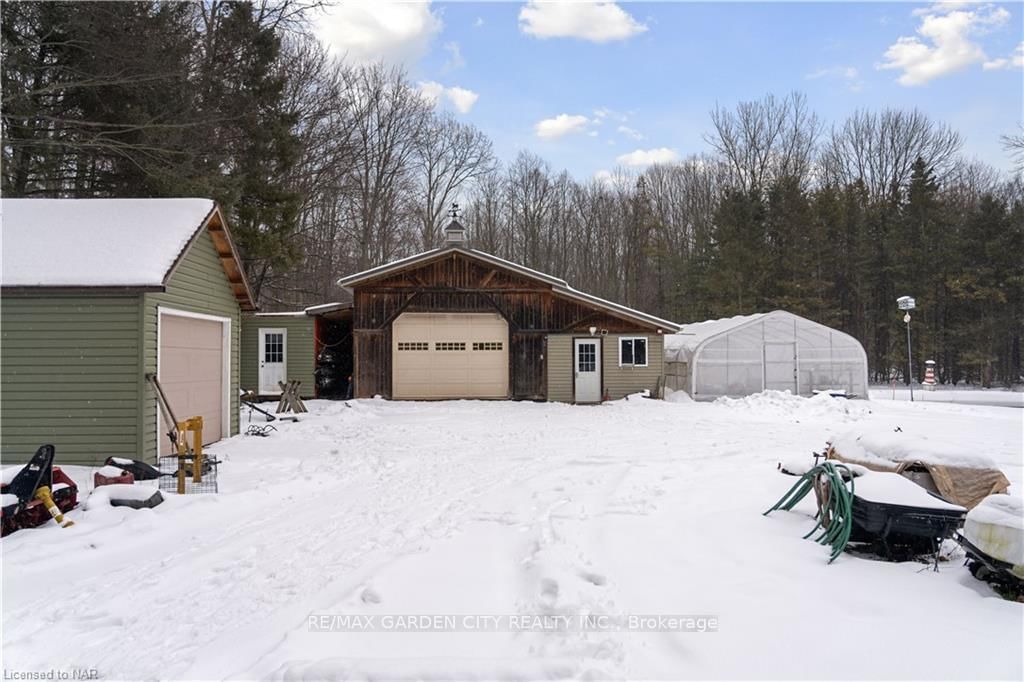 Listing Image 12