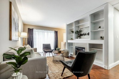 Condo sold at 411-11 Woodman Drive, Hamilton, Ontario, L8K 4E3 - Corman - MLS: X8025814