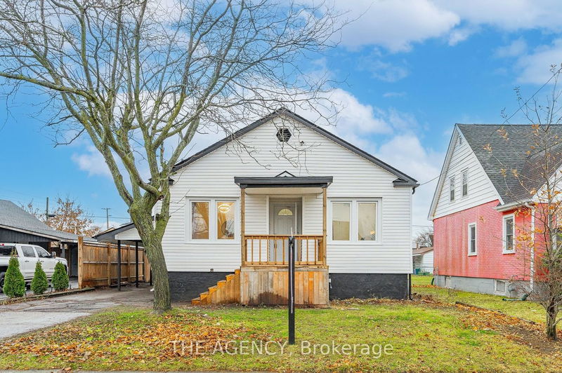 home for sale on 292 Mcalpine Avenue S