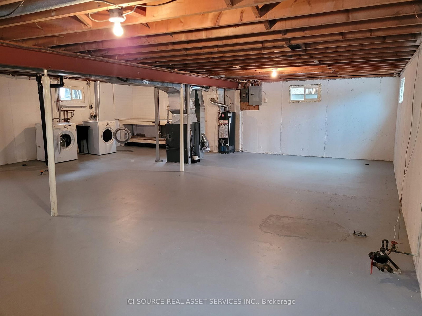 Listing Image 5