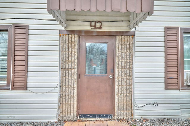 42 Riverside Drive