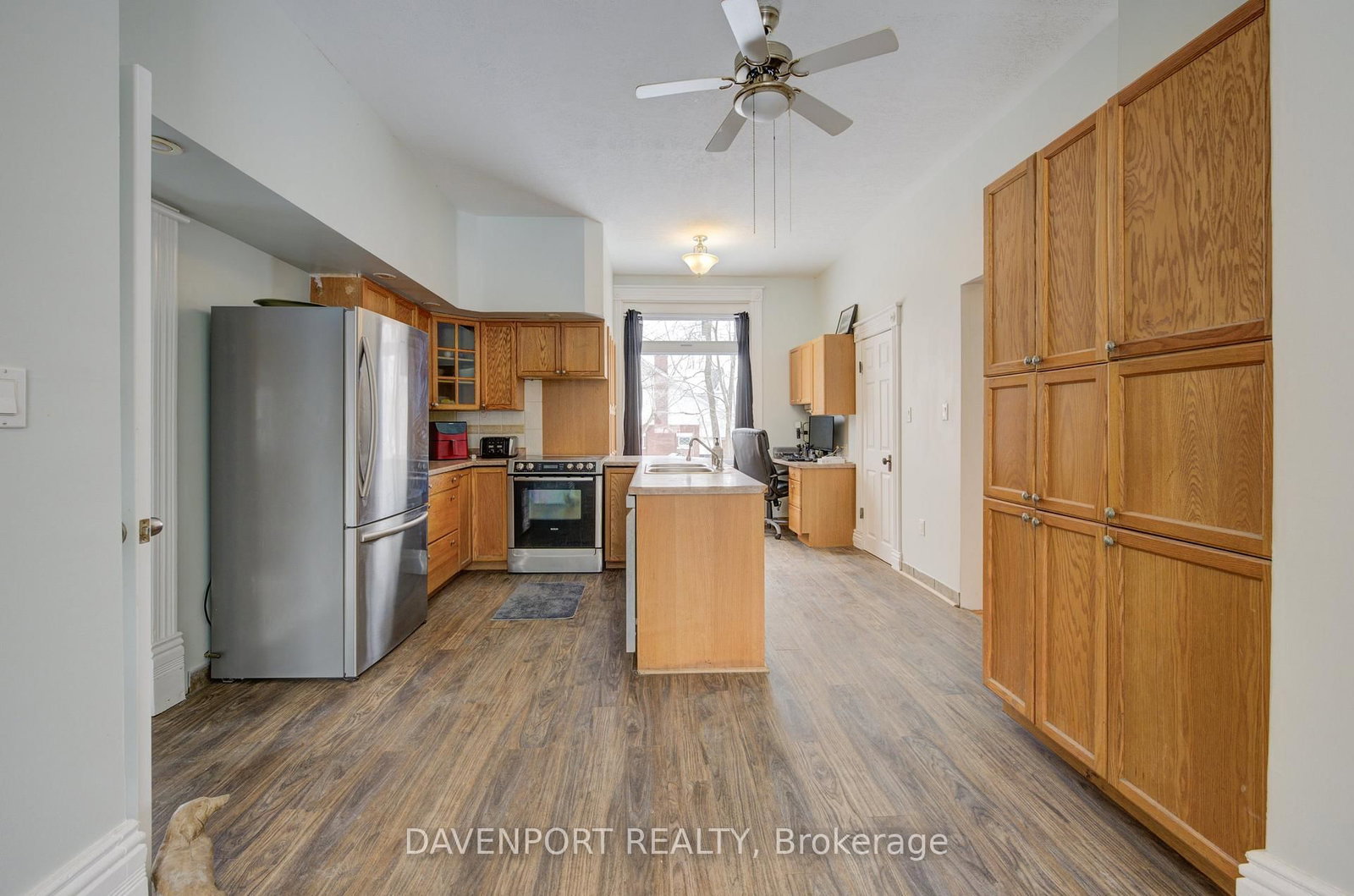 Listing Image 7