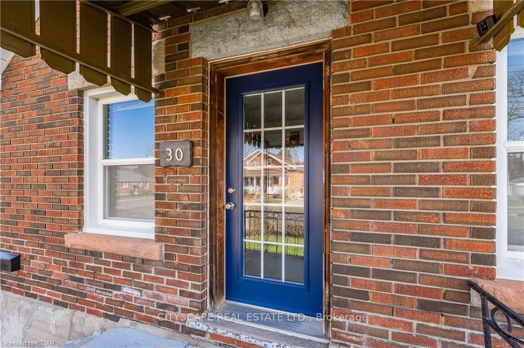 Listing Image 4
