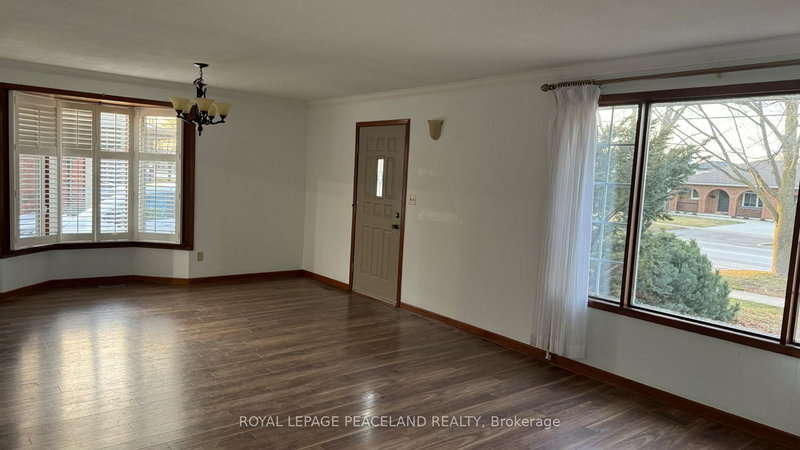 313 Main St, St. Catharines, L2N 4W2 | Image 2