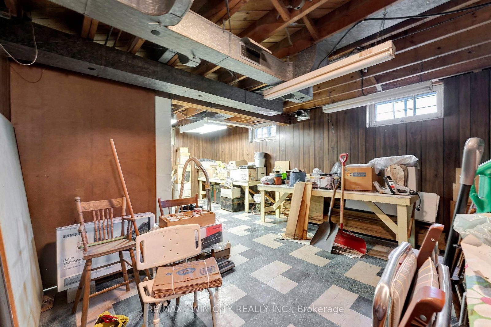 Listing Image 10