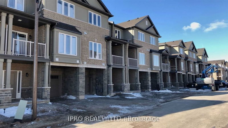 home for lease on 60 Waterlily Way