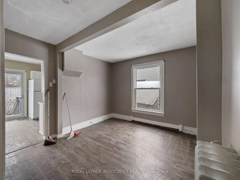 4471 First Ave, Niagara Falls, L2E 4G1 | Image 3