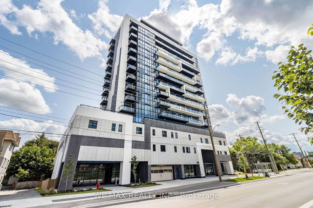 1001 - 128 King Street N