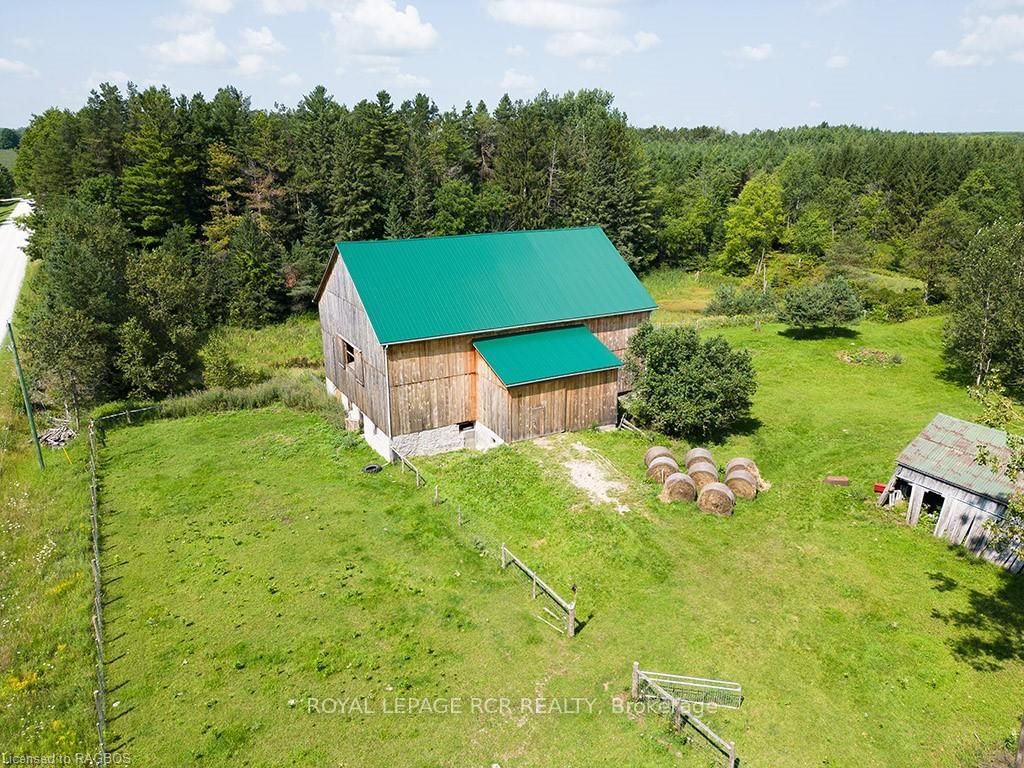 Listing Image 11