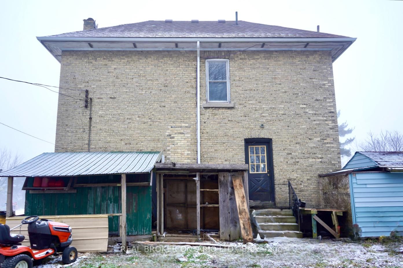 Listing Image 7