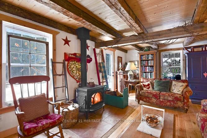 Listing Image 6
