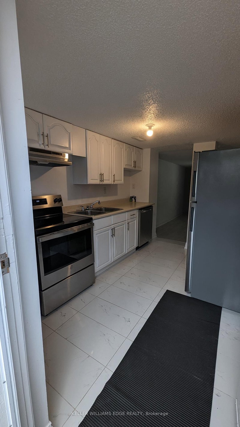 LL - 525 Britannia Ave W, Hamilton, L8H 1Z7 | Image 2