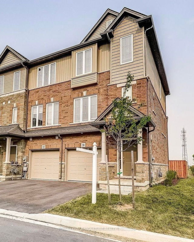 20 Canary Grass Boulevard