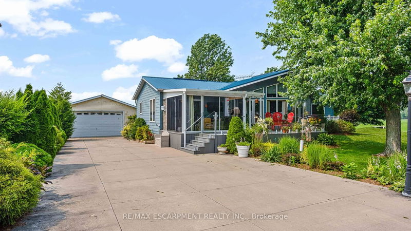 home for sale on 643 Lakeshore Road