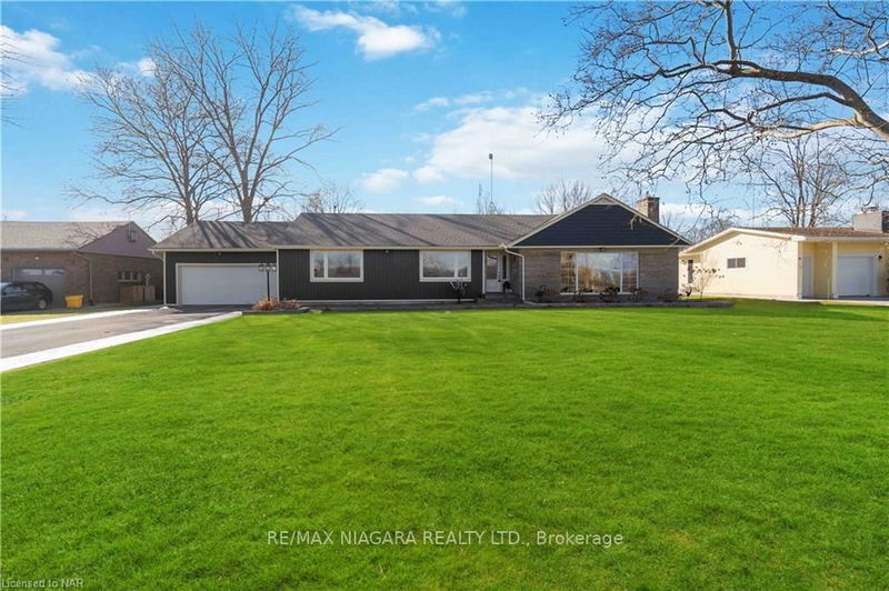 home for sale on 8487 Niagara Pkwy