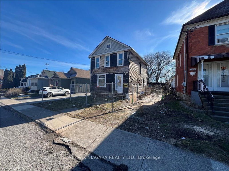 5802 PEER St, Niagara Falls, L2G 1X2 | Image 2