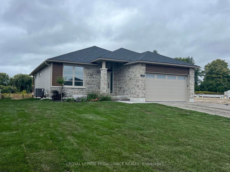 152 Sienna Ave  Belleville, K8P 0H3 | Image 1