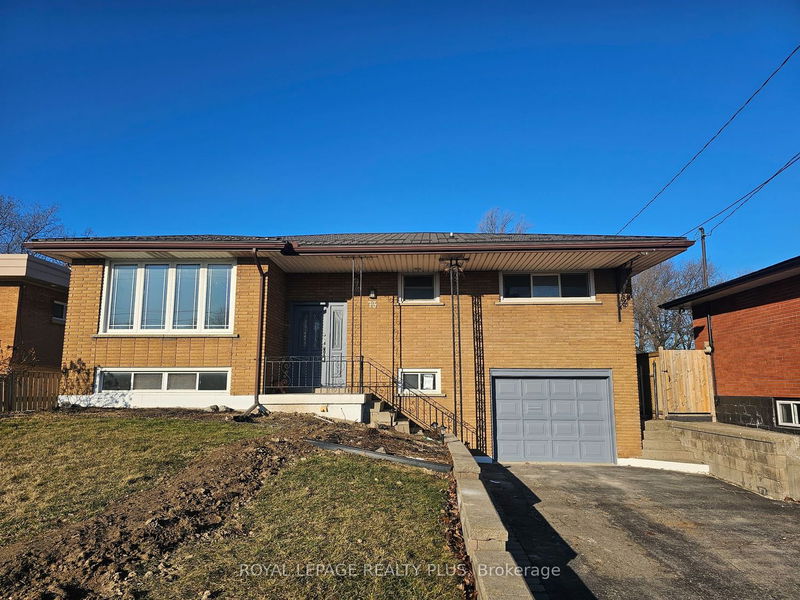 home for lease on Upper-73 Mohawk Road E