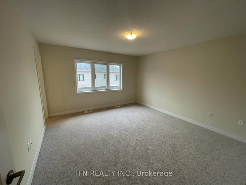 10 Daisy Lane, Thorold, L3B 5N5 | Image 2