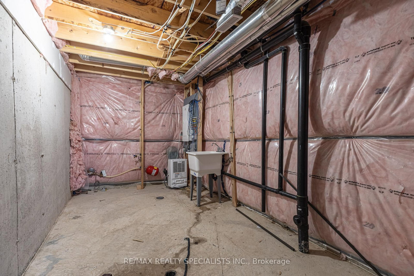 Listing Image 21