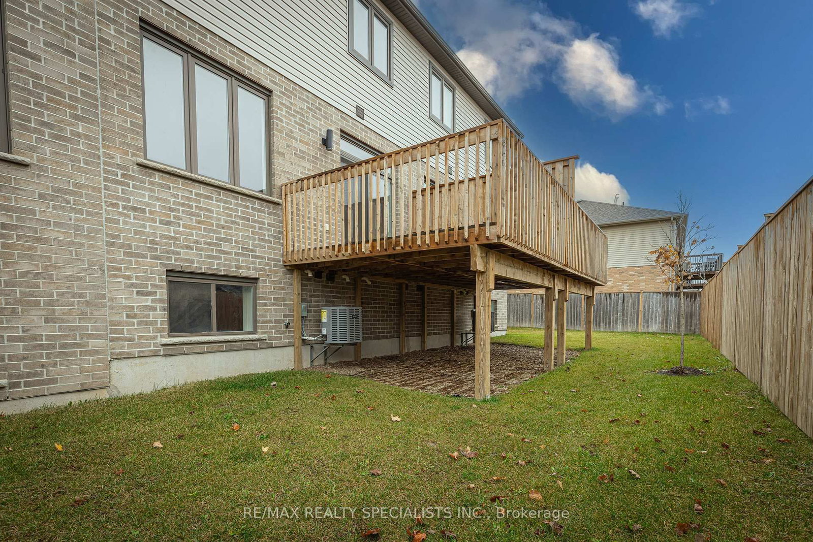 Listing Image 23