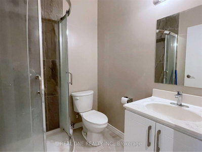 Unit 2 — 173 King Street E — photo 3