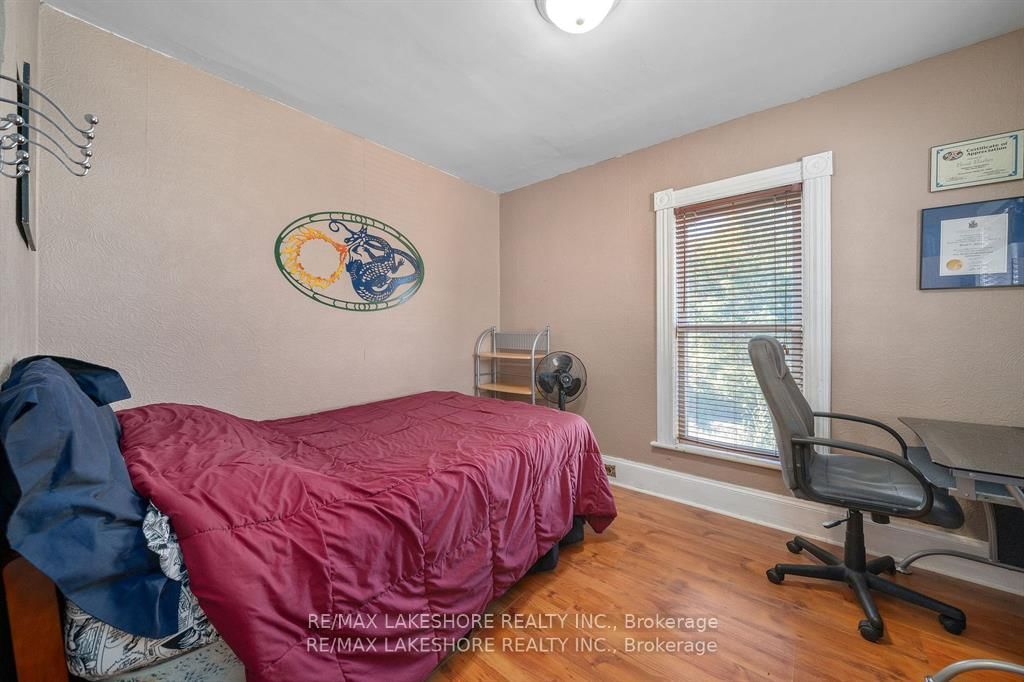 Listing Image 20