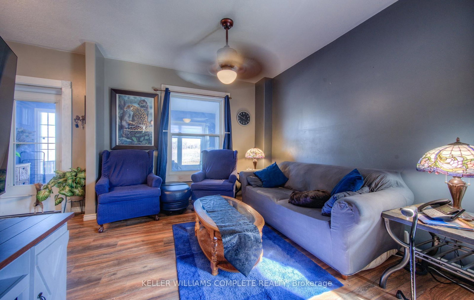 Listing Image 7