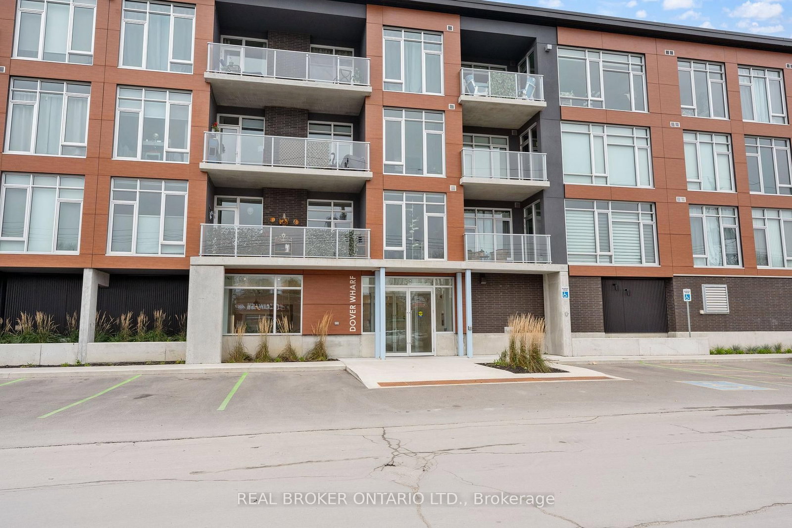 Listing Image 7