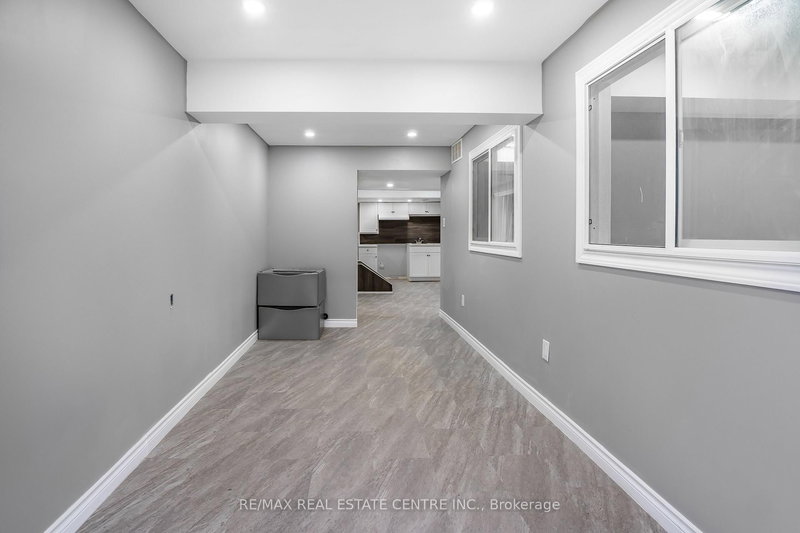 45 Thames Way E, Hamilton, L0R 1W0 | Image 2