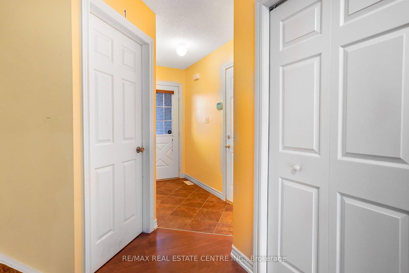 45 Thames Way E, Hamilton, L0R 1W0 | Image 2