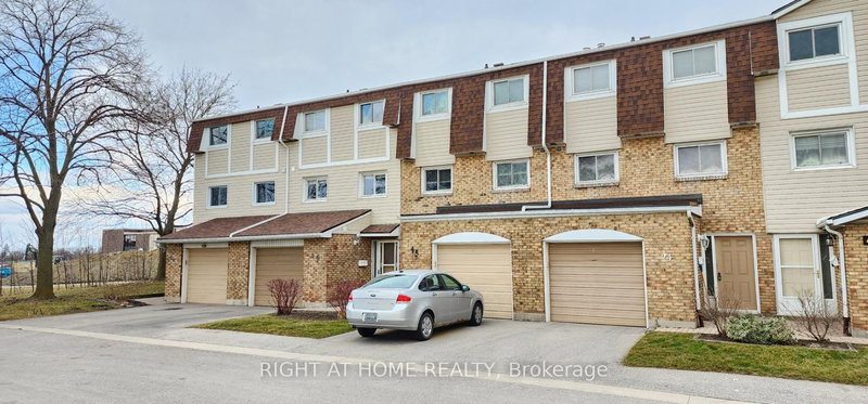 43 - 11 Harrisford St, Hamilton, L8K 6L7 | Image 3
