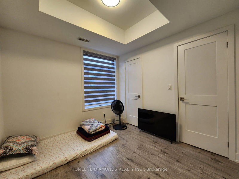 203 - 6065 MCLEOD Rd, Niagara Falls, L2G 0Z7 | Image 3