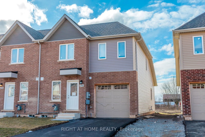 396 Chaffey St, Welland, L3B 2W4 | Image 2