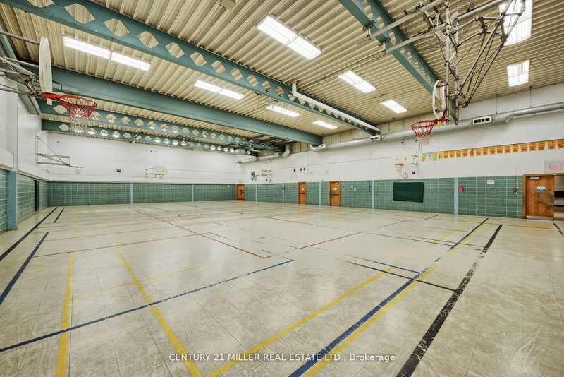 #1 - 45 Randall Ave, Hamilton, L8G 2K8 | Image 2