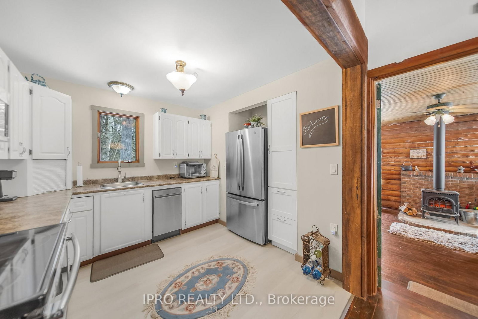 Listing Image 7