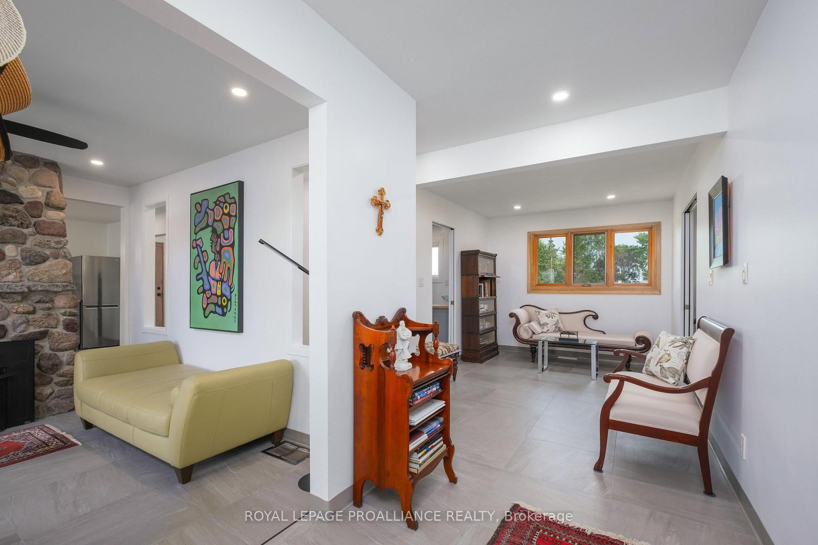 Listing Image 7
