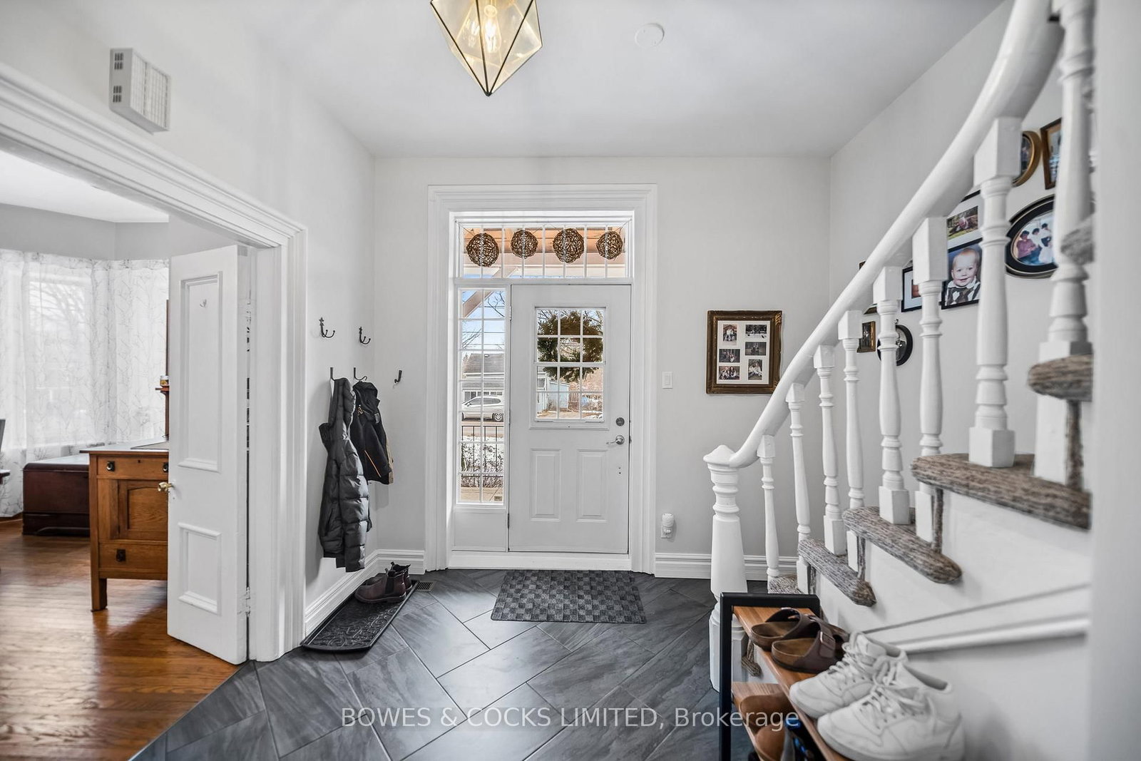 Listing Image 7
