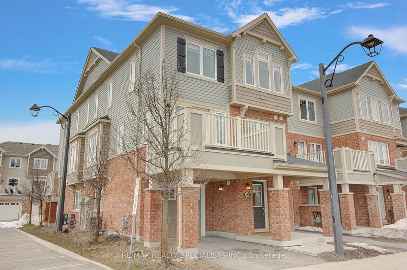 home for lease on 221 Netherby Lane