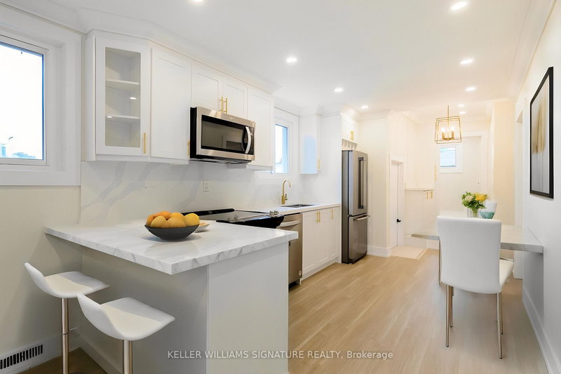 Upper - 1175 Dunsmure Rd, Hamilton, L8H 1K9 | Image 2