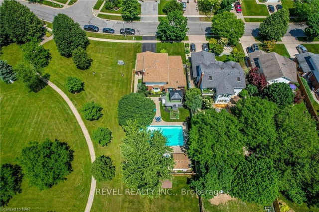 35 Countryside Drive
