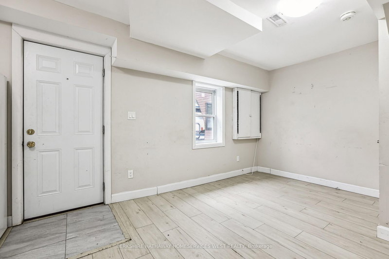 2 - 19 Bailey St, St. Catharines, L2S 1J3 | Image 2