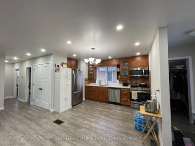 Detached House leased at Upper-830 Brucedale Avenue, Hamilton, Ontario, L8T 1L3 - Sunninghill - MLS: X8091246