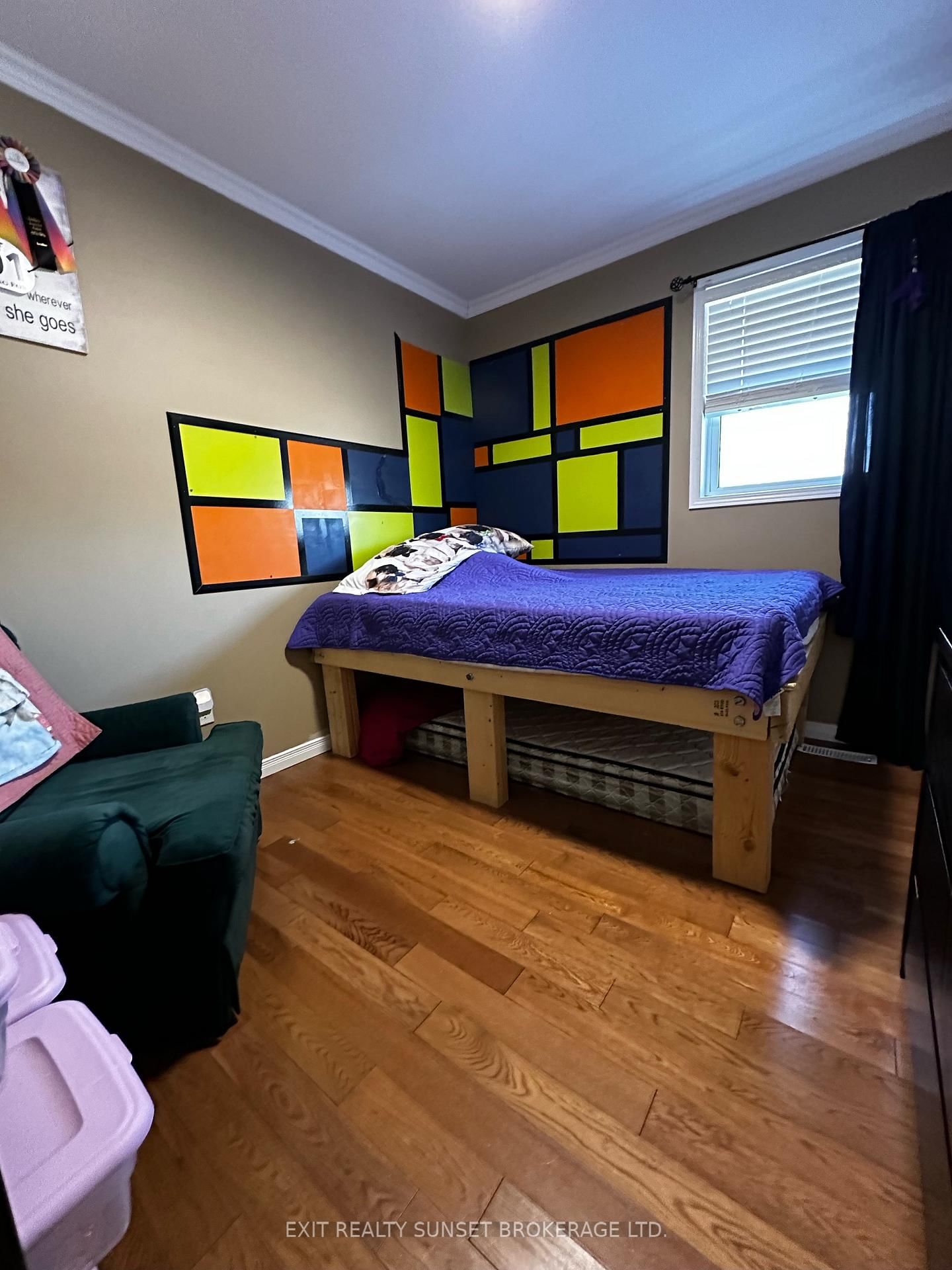 Listing Image 6
