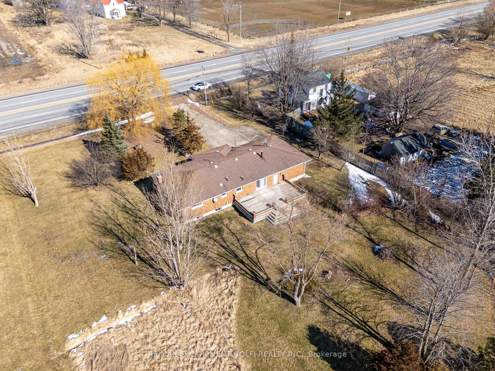 Listing Image 3