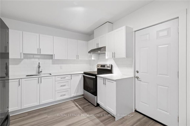 5 - 363 Front St, Belleville, K8N 2Z9 | Image 3