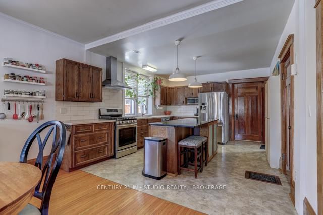 Listing Image 22