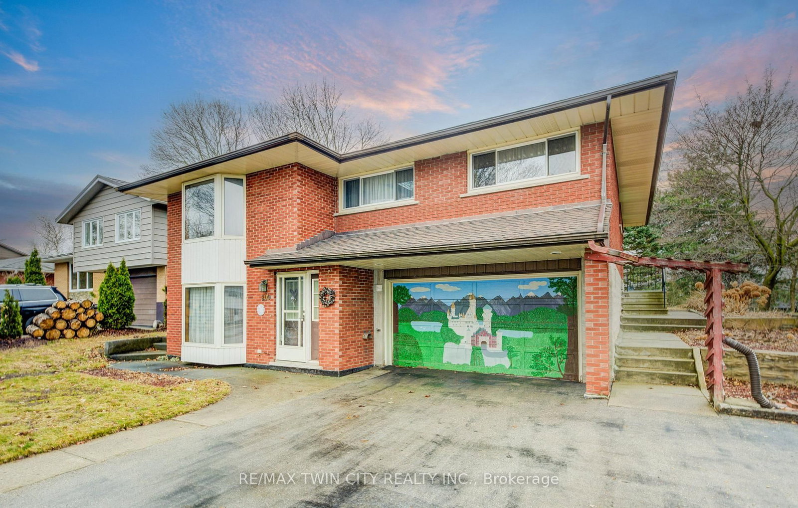 Listing Image 3