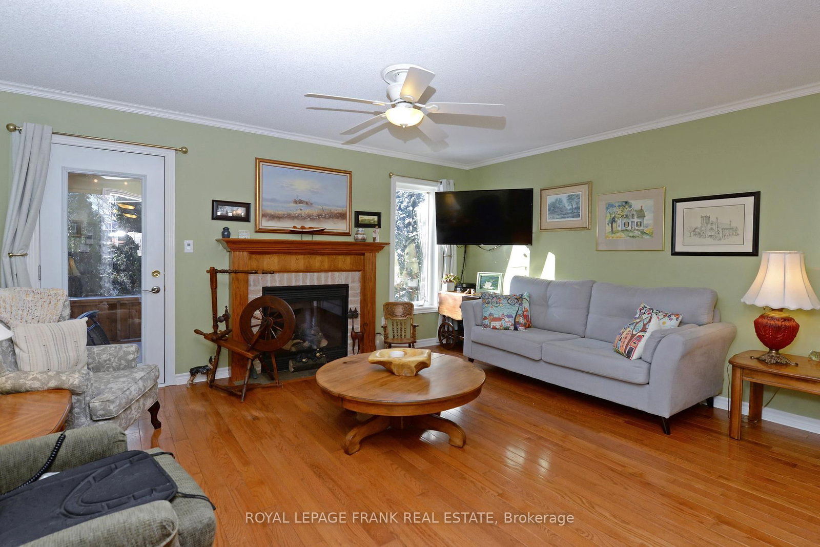 Listing Image 7